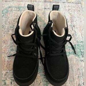 Ugg Chelham Kids Black Suede Waterproof Shoe Boots US size 3